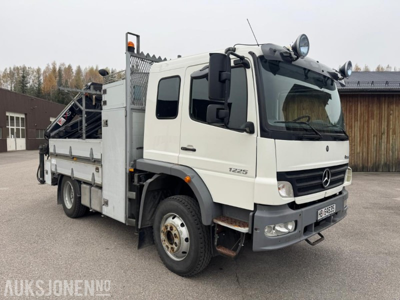 2005 Mercedes-Benz 1225AF/36AT linjebil med kran og masse utstyr - Camion grue: photos 3 2005 Mercedes-Benz 1225AF/36AT linjebil med kran og masse utstyr - Camion grue: photos 3