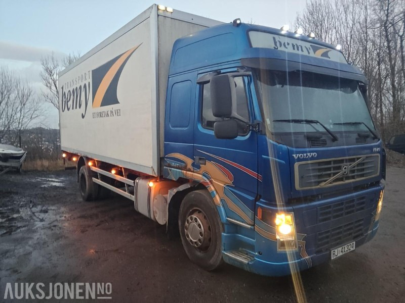 2005 Volvo FM9 - Camion fourgon: photos 3 2005 Volvo FM9 - Camion fourgon: photos 3