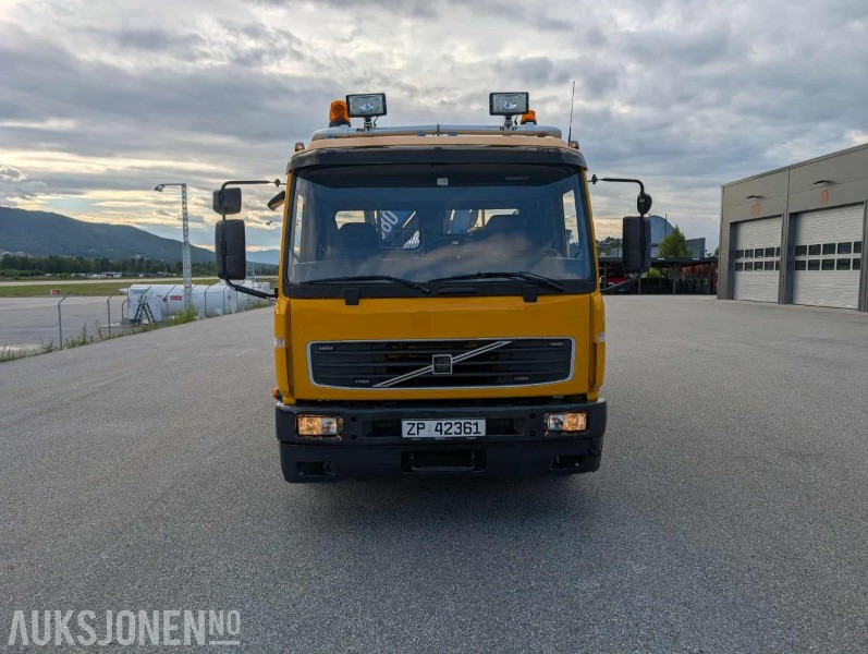 2006 Volvo FL6 med HMF 683 K2 KRAN EU OK 07.2026 - Camion grue: photos 4 2006 Volvo FL6 med HMF 683 K2 KRAN EU OK 07.2026 - Camion grue: photos 4