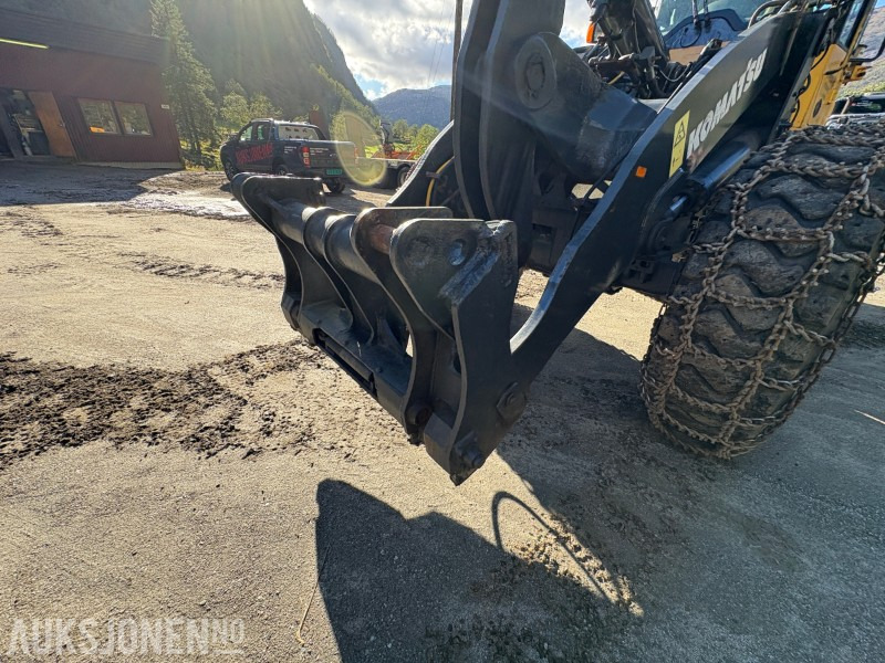 2008 Komatsu WA320-6 hjullaster - KUN 3 754 timer - Chargeuse sur pneus: photos 5 2008 Komatsu WA320-6 hjullaster - KUN 3 754 timer - Chargeuse sur pneus: photos 5
