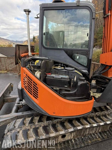 Crédit-bail de 2011 HITACHI 52U. 3700T. ENGCON TILTROTATOR. S40. SERVICE 3600T 2011 HITACHI 52U. 3700T. ENGCON TILTROTATOR. S40. SERVICE 3600T: photos 6 Crédit-bail de 2011 HITACHI 52U. 3700T. ENGCON TILTROTATOR. S40. SERVICE 3600T 2011 HITACHI 52U. 3700T. ENGCON TILTROTATOR. S40. SERVICE 3600T: photos 6