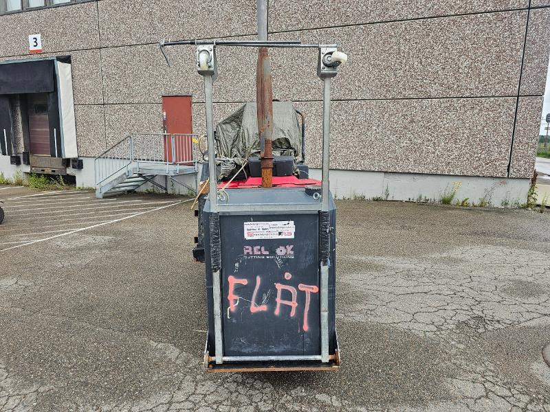 2011 RELLOK Cutting Solutions RSF 750 - fullhydraulisk veisag/gulvsag for asfalt/betong - Matériel de chantier: photos 2 2011 RELLOK Cutting Solutions RSF 750 - fullhydraulisk veisag/gulvsag for asfalt/betong - Matériel de chantier: photos 2