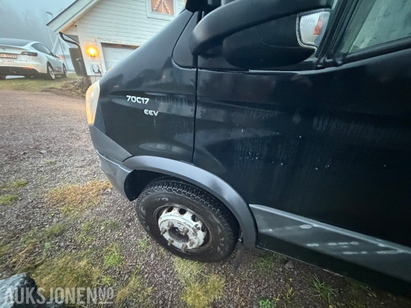 Camion benne 2012 Iveco Daily 70C17 EEV Tipp-Bil med HMF 152 T1 Kran - EU OK - 83312 km: photos 16 Camion benne 2012 Iveco Daily 70C17 EEV Tipp-Bil med HMF 152 T1 Kran - EU OK - 83312 km: photos 16