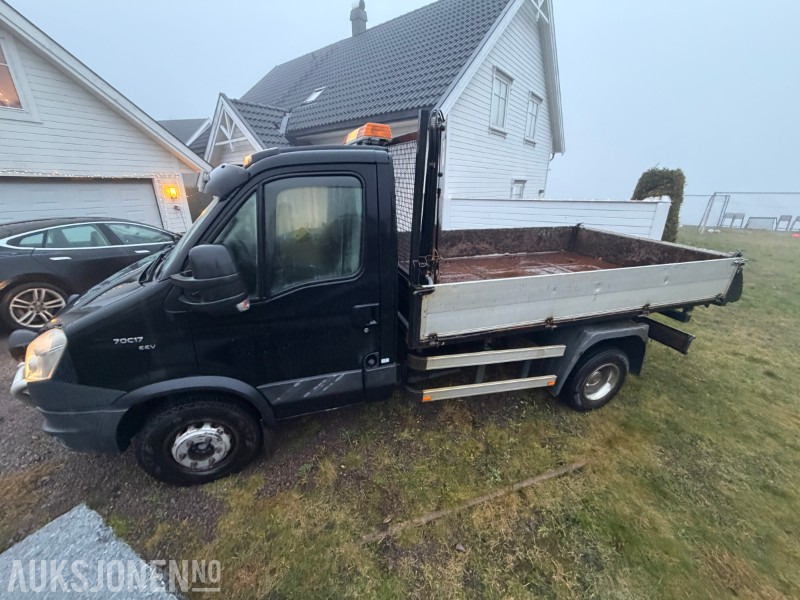 2012 Iveco Daily 70C17 EEV Tipp-Bil med HMF 152 T1 Kran - EU OK - 83312 km - Camion benne: photos 2 2012 Iveco Daily 70C17 EEV Tipp-Bil med HMF 152 T1 Kran - EU OK - 83312 km - Camion benne: photos 2