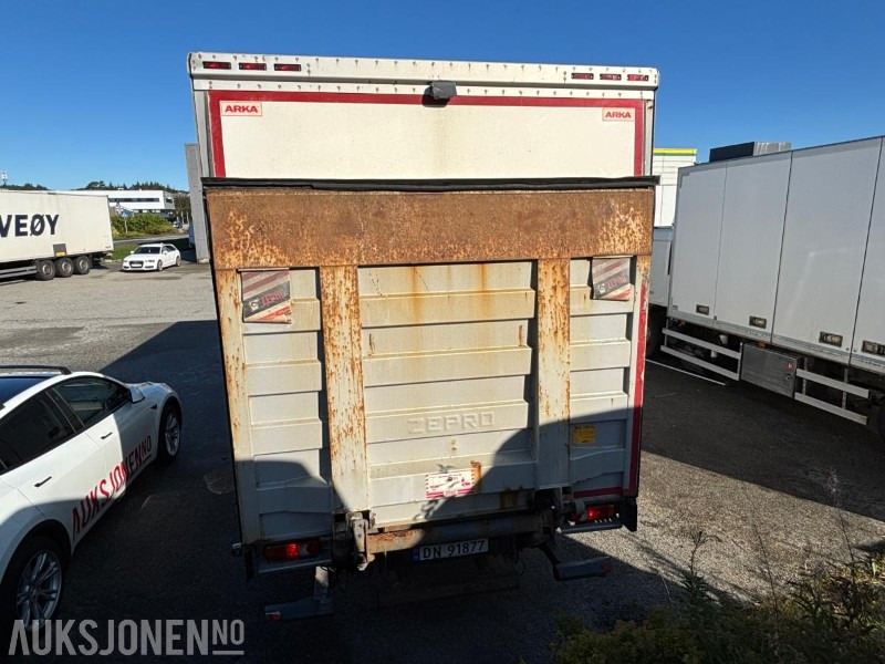 2012 VOLVO FL-290 SKAPBIL. FULL SIDEÅPNING OG ZEPRO BAKLØFT. 18PALLER - Camion fourgon: photos 4 2012 VOLVO FL-290 SKAPBIL. FULL SIDEÅPNING OG ZEPRO BAKLØFT. 18PALLER - Camion fourgon: photos 4