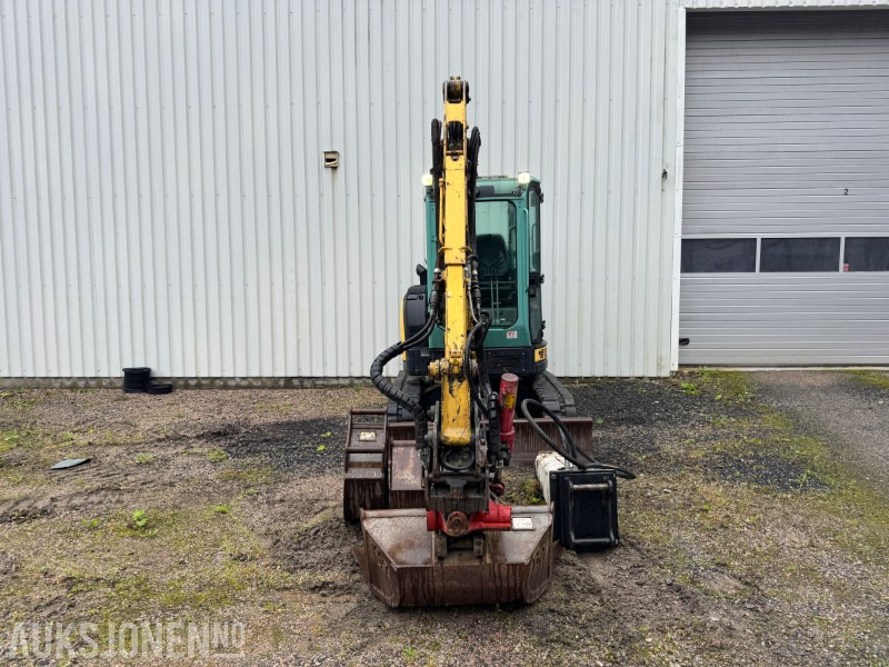 2013 Yanmar VIO38-U Minigraver med tiltrotator og utstyr - Mini pelle: photos 2 2013 Yanmar VIO38-U Minigraver med tiltrotator og utstyr - Mini pelle: photos 2