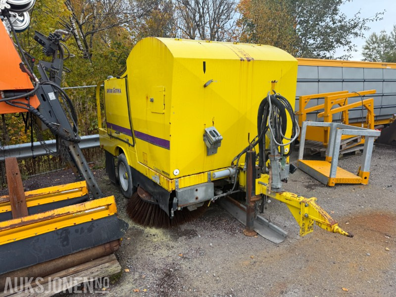 2014 Brodd Gothia Slepesoper til Traktor/Sopemaskin - Matériel de chantier: photos 3 2014 Brodd Gothia Slepesoper til Traktor/Sopemaskin - Matériel de chantier: photos 3