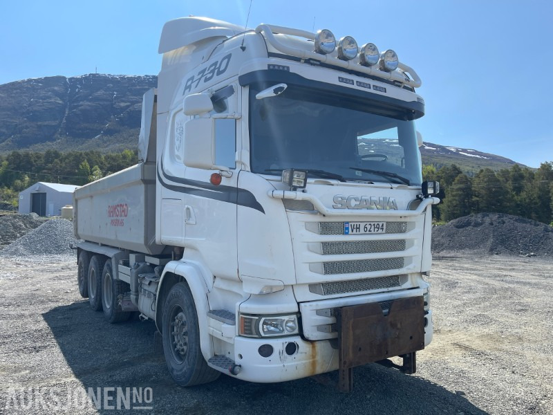 2014 Scania R730 Tridem Brøyterigget tippbil m/ underliggende skjær fra 2021! Euro 6 - Camion benne: photos 2 2014 Scania R730 Tridem Brøyterigget tippbil m/ underliggende skjær fra 2021! Euro 6 - Camion benne: photos 2