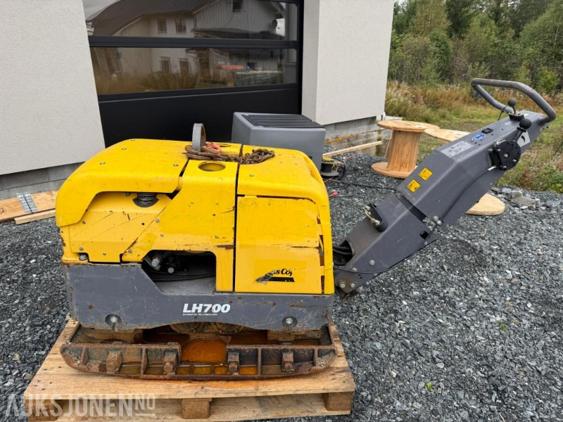 - 2015 Atlas Copco LH 700 Vibroplate - Compacteur: photos 4 - 2015 Atlas Copco LH 700 Vibroplate - Compacteur: photos 4
