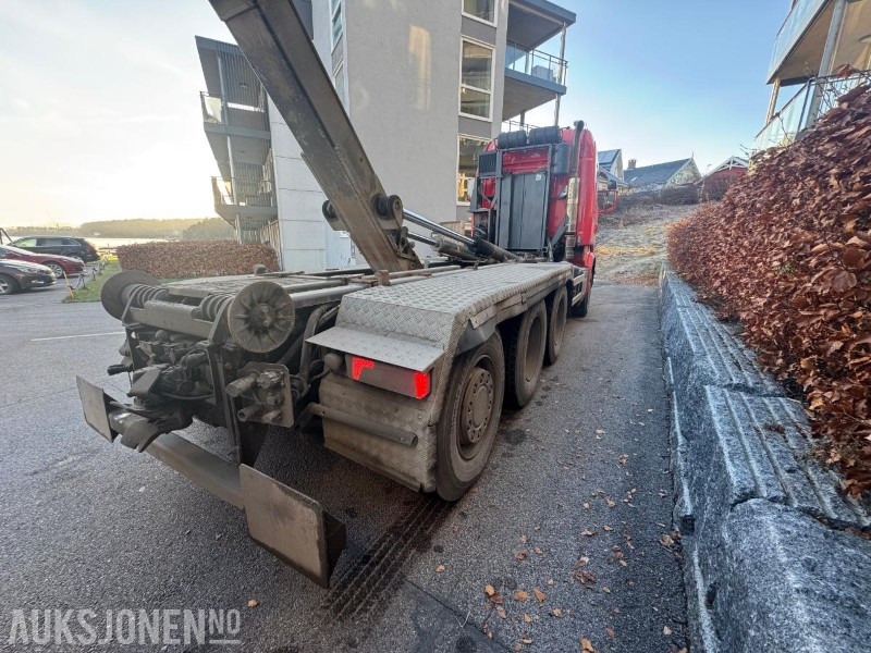 2015 Scania R580 8x4 tridem Krokbil / krokløft m/ JOAB 24t krok med knekk - Camion ampliroll: photos 5 2015 Scania R580 8x4 tridem Krokbil / krokløft m/ JOAB 24t krok med knekk - Camion ampliroll: photos 5