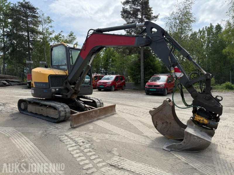 2015 Volvo ECR58D BELTEGRAVER ROTORTILT 2 SKUFFER SERVICEHISTORIKK. - Pelle: photos 2 2015 Volvo ECR58D BELTEGRAVER ROTORTILT 2 SKUFFER SERVICEHISTORIKK. - Pelle: photos 2