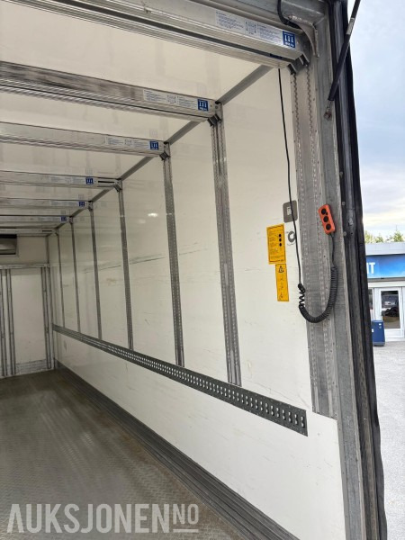 Camion fourgon 2017 MAN TGX 26.560 6x2 skapbil - kjøl/frys: photos 8