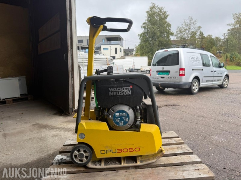 2017 Wacker Neuson DPU3050 vibroplate. - Compacteur: photos 1 2017 Wacker Neuson DPU3050 vibroplate. - Compacteur: photos 1