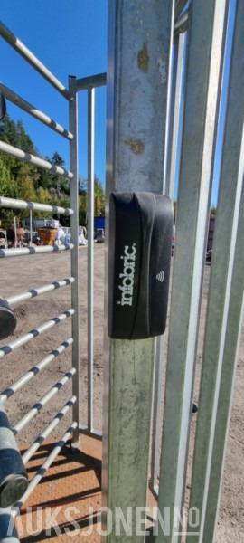 2018 Halsang personrondell med Infobric kortleser - Matériel de chantier: photos 4 2018 Halsang personrondell med Infobric kortleser - Matériel de chantier: photos 4