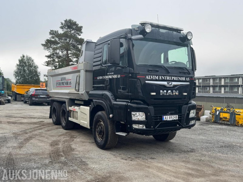 2018 MAN TGS 26.500 6X6H BL // ZETTERBERGS HARDOX // HYDRODRIVE // TIPPKASSE - Camion benne: photos 2 2018 MAN TGS 26.500 6X6H BL // ZETTERBERGS HARDOX // HYDRODRIVE // TIPPKASSE - Camion benne: photos 2