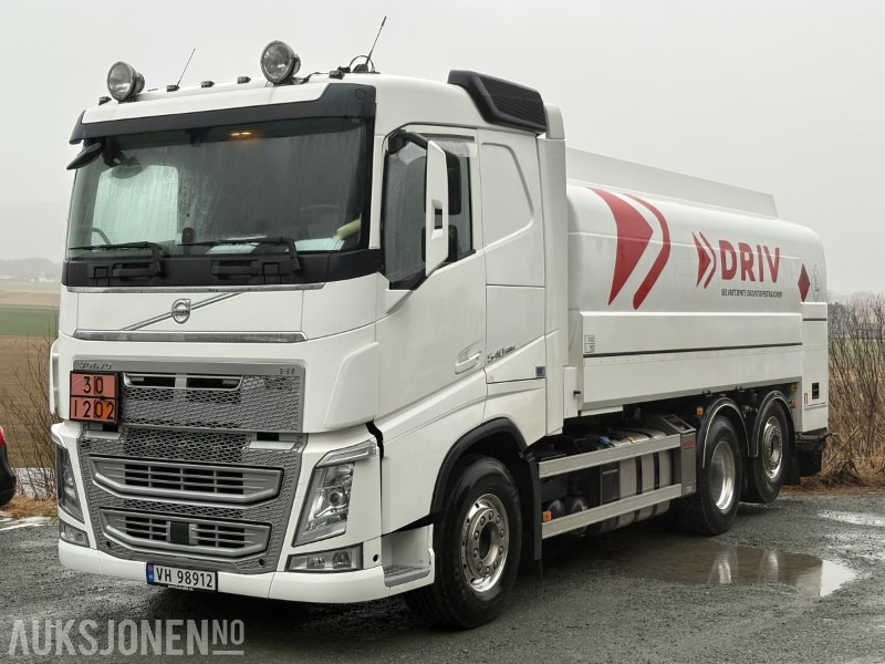 2018 Volvo FH 540 6x2 tankbil - HMK Bilcon - Lav km - Camion citerne: photos 1 2018 Volvo FH 540 6x2 tankbil - HMK Bilcon - Lav km - Camion citerne: photos 1