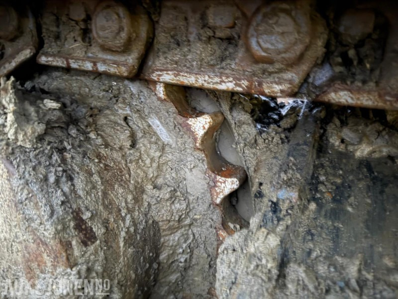 Pelle 2019 Cat 325L m/Engcon tiltrotator, Gps og 2 skuffer: photos 27