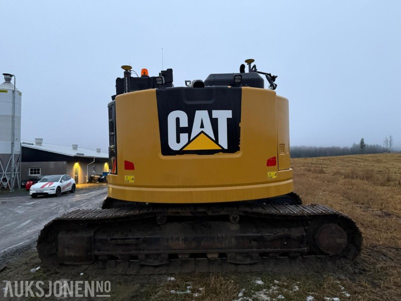 Pelle 2019 Cat 325L m/Engcon tiltrotator, Gps og 2 skuffer: photos 9