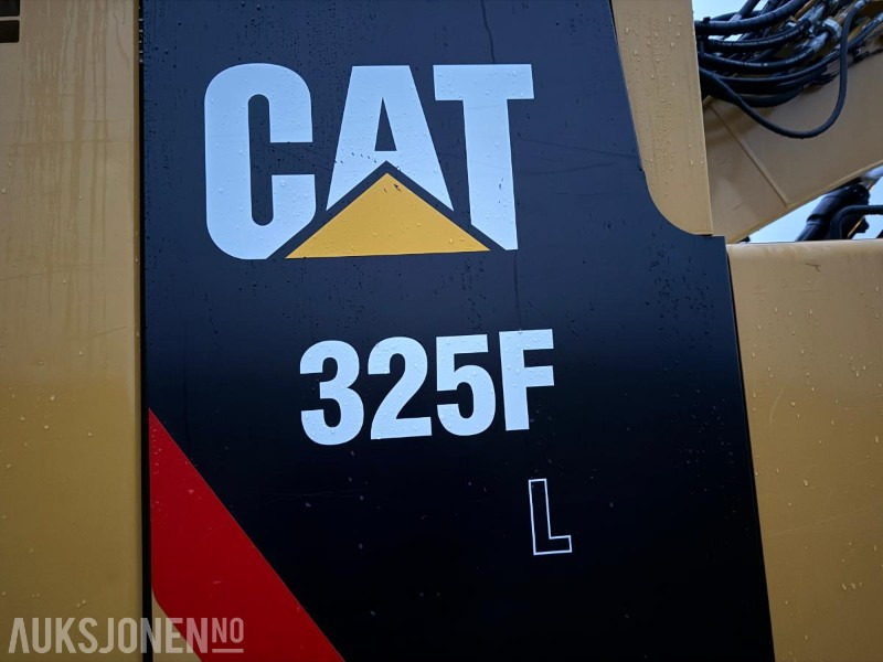 Pelle 2019 Cat 325L m/Engcon tiltrotator, Gps og 2 skuffer: photos 40