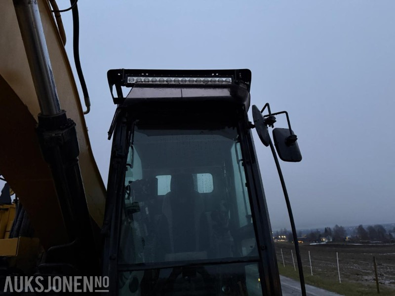 Pelle 2019 Cat 325L m/Engcon tiltrotator, Gps og 2 skuffer: photos 33