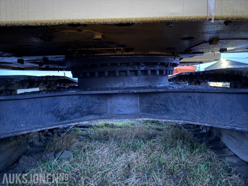 Pelle 2019 Cat 325L m/Engcon tiltrotator, Gps og 2 skuffer: photos 26