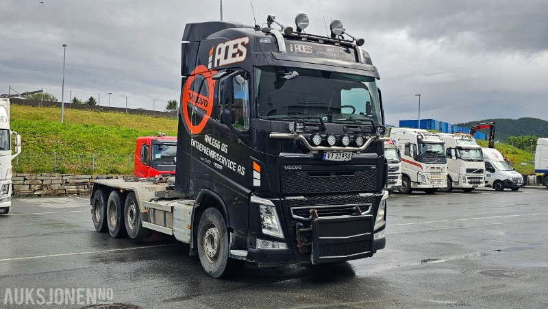 2020 Volvo 540 8x4 Brøyterigget krokbil med AJK påbygg - Camion ampliroll: photos 3 2020 Volvo 540 8x4 Brøyterigget krokbil med AJK påbygg - Camion ampliroll: photos 3