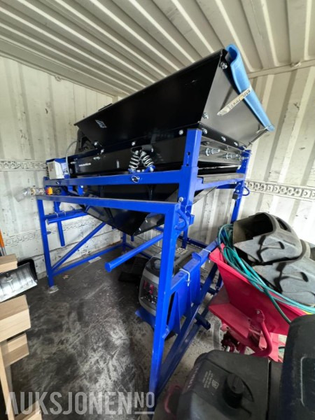 2021 Flexiever - Mini Screener / Soldemaskin / Sikt - Med Briggs & Stratton aggregat - Ubrukt - Crible: photos 2 2021 Flexiever - Mini Screener / Soldemaskin / Sikt - Med Briggs & Stratton aggregat - Ubrukt - Crible: photos 2