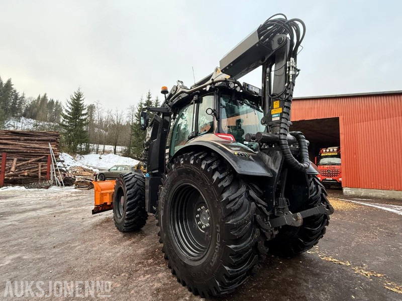 2022 Valtra T155 med Kesla 316T kran og Padagas snøplog - Tracteur agricole: photos 3 2022 Valtra T155 med Kesla 316T kran og Padagas snøplog - Tracteur agricole: photos 3
