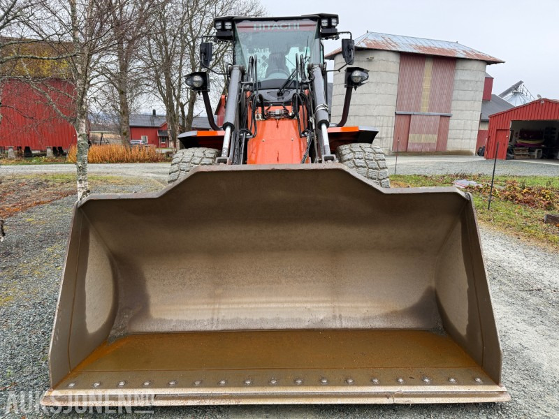 2023 Hitachi ZW 160PL7 LSD - BM120, skuffm/bolton, hydr. gaffler - Chargeuse sur pneus: photos 2 2023 Hitachi ZW 160PL7 LSD - BM120, skuffm/bolton, hydr. gaffler - Chargeuse sur pneus: photos 2