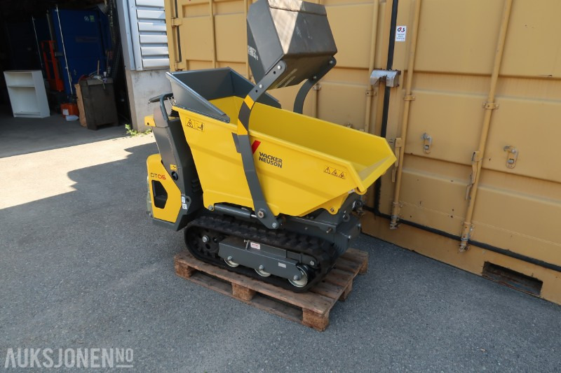 2023 Wacker Neuson DT05 beltedumper med selvlaster - kun 3 timer - Tombereau: photos 2 2023 Wacker Neuson DT05 beltedumper med selvlaster - kun 3 timer - Tombereau: photos 2