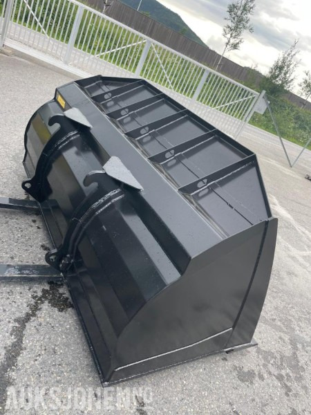 2025 BK 3600 hjullasterskuffe med BM feste - Chargeuse sur pneus: photos 2 2025 BK 3600 hjullasterskuffe med BM feste - Chargeuse sur pneus: photos 2