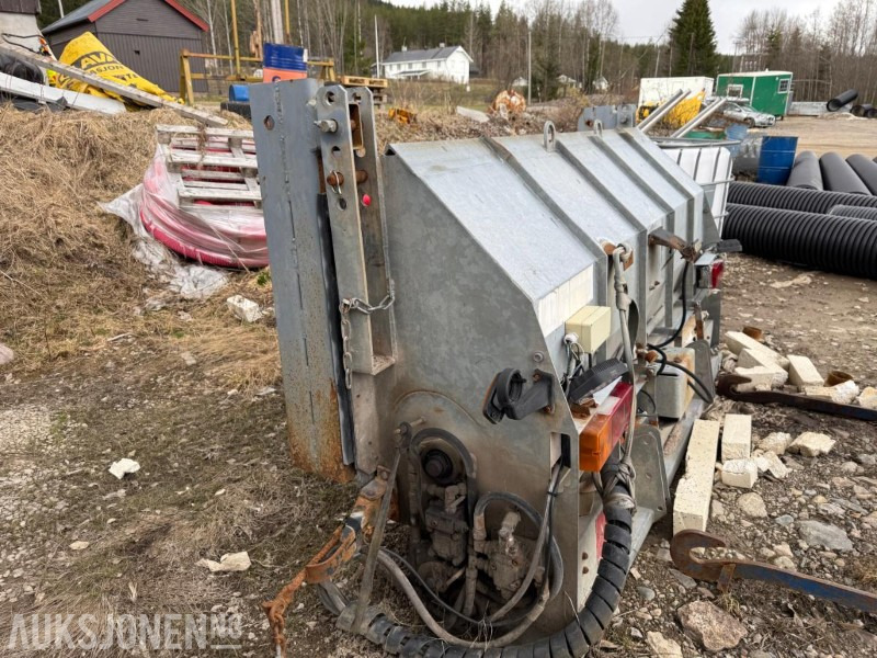 AM Teho hydraulisk sandstrøer - Matériel de chantier: photos 1 AM Teho hydraulisk sandstrøer - Matériel de chantier: photos 1