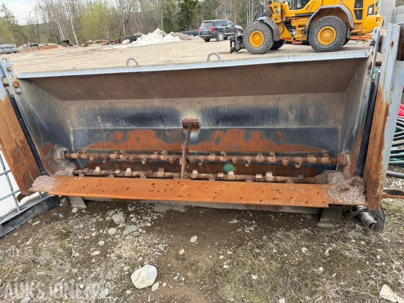 AM Teho hydraulisk sandstrøer - Matériel de chantier: photos 5 AM Teho hydraulisk sandstrøer - Matériel de chantier: photos 5