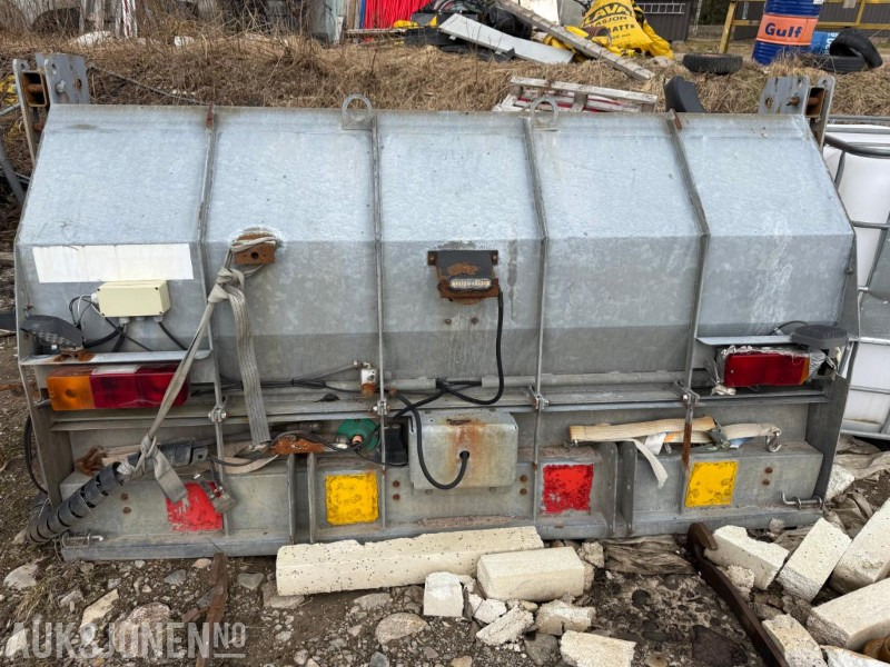 AM Teho hydraulisk sandstrøer - Matériel de chantier: photos 3 AM Teho hydraulisk sandstrøer - Matériel de chantier: photos 3