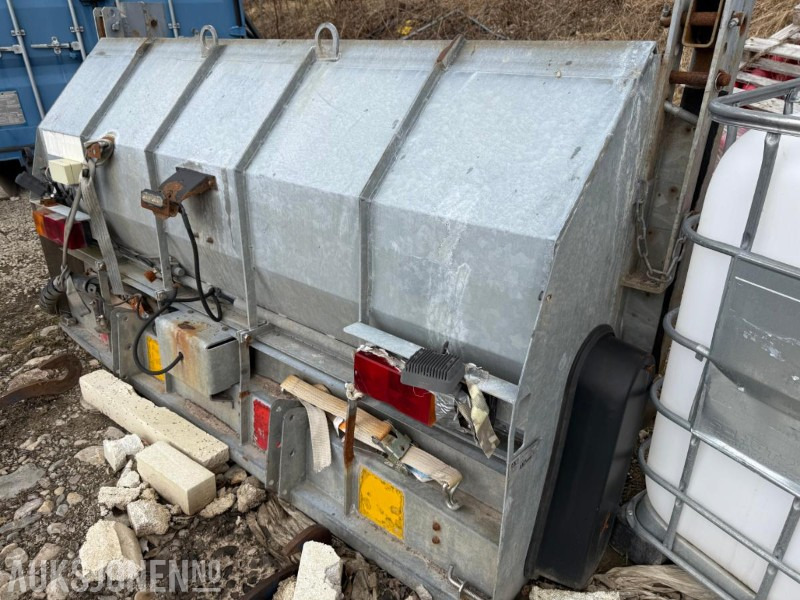 AM Teho hydraulisk sandstrøer - Matériel de chantier: photos 2 AM Teho hydraulisk sandstrøer - Matériel de chantier: photos 2