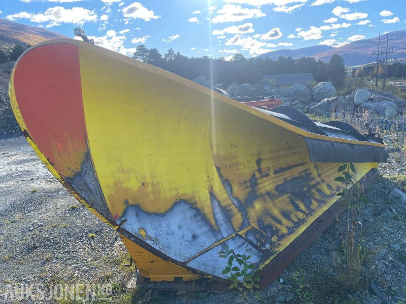 Accessoire pour Engins de chantier 1988 Saltvik V-plog 2,8 m: photos 1