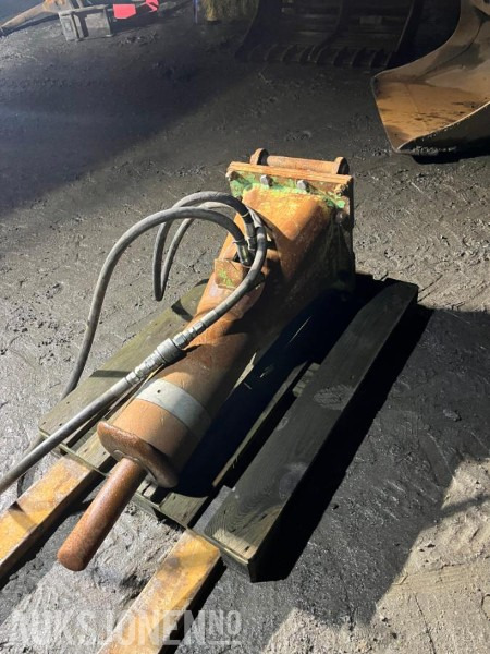 2007 Montabert silver clip Pigghammer s50 - Accessoire pour Engins de chantier: photos 2 2007 Montabert silver clip Pigghammer s50 - Accessoire pour Engins de chantier: photos 2