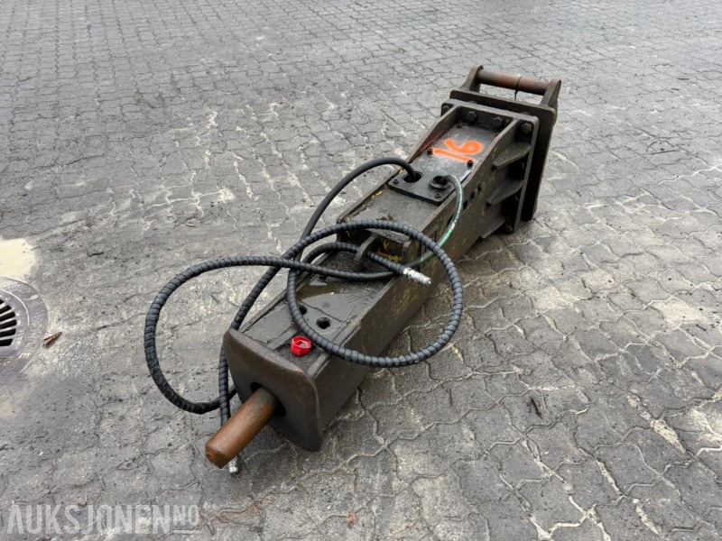 2012 Giant pigghammer med S50 feste - Accessoire pour Engins de chantier: photos 3 2012 Giant pigghammer med S50 feste - Accessoire pour Engins de chantier: photos 3