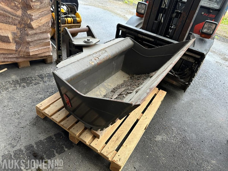 2019 SMP Tiltskuffe //hydraulisk pusskuffe - Accessoire pour Engins de chantier: photos 1 2019 SMP Tiltskuffe //hydraulisk pusskuffe - Accessoire pour Engins de chantier: photos 1