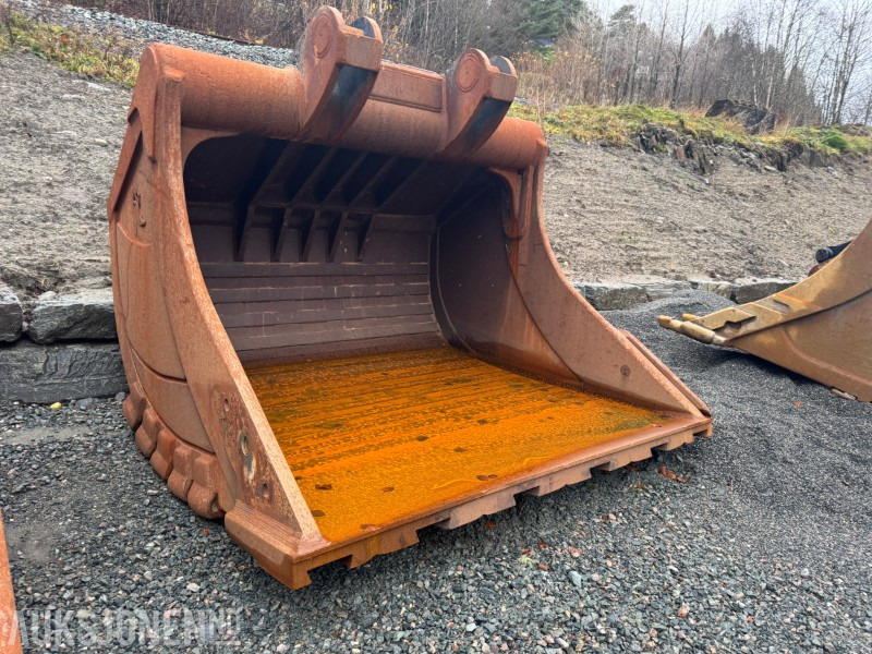 2023 Klepp Mek 7000L & 8000L graveskuffer med KM5 hurtigkoblingsfeste - Accessoire pour Engins de chantier: photos 4 2023 Klepp Mek 7000L & 8000L graveskuffer med KM5 hurtigkoblingsfeste - Accessoire pour Engins de chantier: photos 4