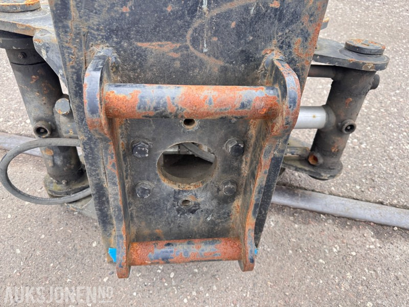 Gripeklo med S40 feste - Accessoire pour Engins de chantier: photos 5 Gripeklo med S40 feste - Accessoire pour Engins de chantier: photos 5