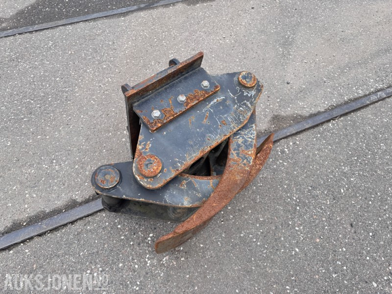 Gripeklo med S40 feste - Accessoire pour Engins de chantier: photos 1 Gripeklo med S40 feste - Accessoire pour Engins de chantier: photos 1