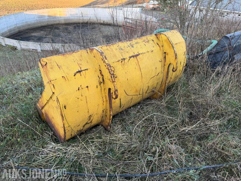 Hjullasterskuff - Accessoire pour Engins de chantier: photos 1 Hjullasterskuff - Accessoire pour Engins de chantier: photos 1