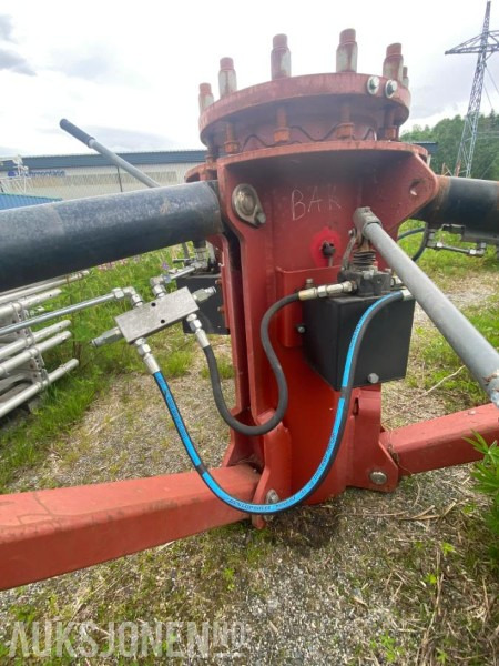 Hydraulisk 3 punkts fot for feste av kran - Accessoire pour Engins de chantier: photos 3 Hydraulisk 3 punkts fot for feste av kran - Accessoire pour Engins de chantier: photos 3