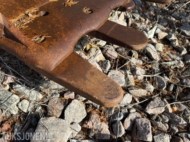 Klepp Mek Graveskuffe med KM feste - Accessoire pour Engins de chantier: photos 5 Klepp Mek Graveskuffe med KM feste - Accessoire pour Engins de chantier: photos 5
