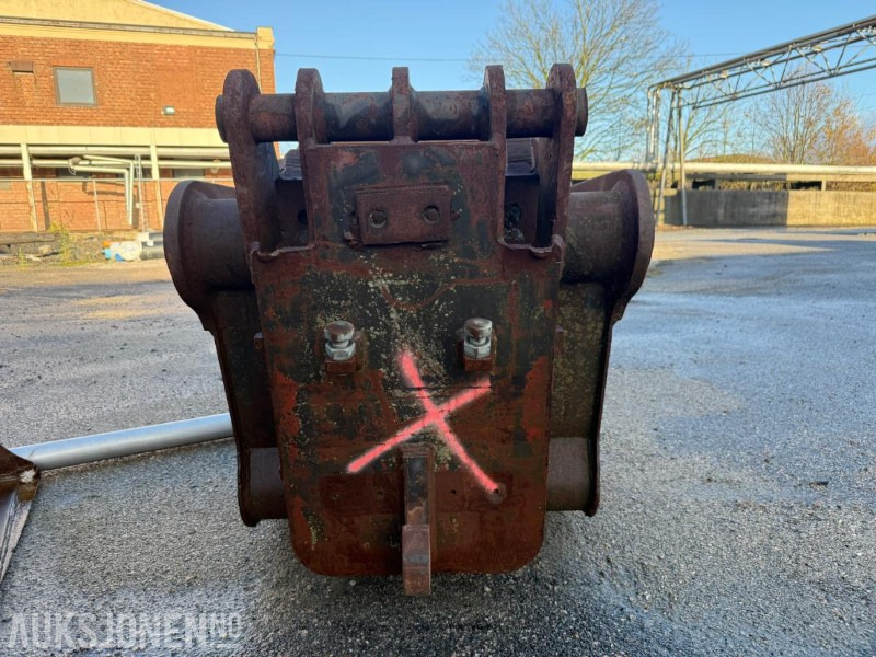 Pusseskuff m/BM feste. - Accessoire pour Engins de chantier: photos 4 Pusseskuff m/BM feste. - Accessoire pour Engins de chantier: photos 4