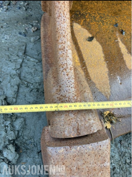 Tannskuffe med KM2 feste - Accessoire pour Engins de chantier: photos 2 Tannskuffe med KM2 feste - Accessoire pour Engins de chantier: photos 2