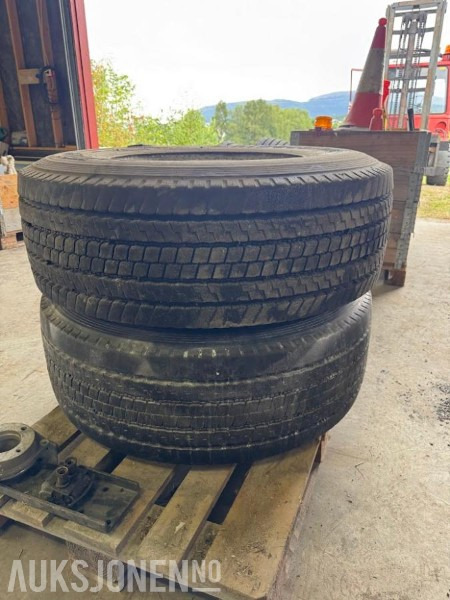 2010 Scania R480 Framhjul - 2 stk komplette framhjul med 385/65R22,5 Bridgestone - Camion: photos 3 2010 Scania R480 Framhjul - 2 stk komplette framhjul med 385/65R22,5 Bridgestone - Camion: photos 3