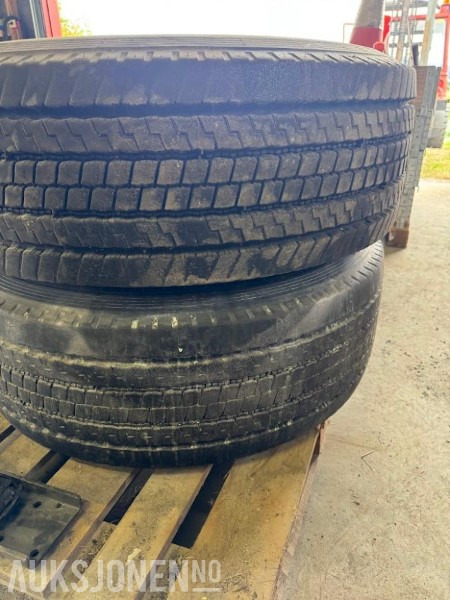 2010 Scania R480 Framhjul - 2 stk komplette framhjul med 385/65R22,5 Bridgestone - Camion: photos 2 2010 Scania R480 Framhjul - 2 stk komplette framhjul med 385/65R22,5 Bridgestone - Camion: photos 2