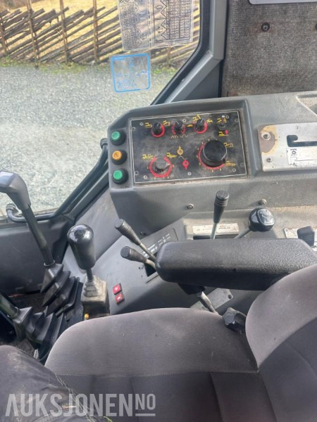 MASSEY FERGUSON 3090 MED FRONTLASTER / PALLEGAFFLER - Tracteur agricole: photos 4 MASSEY FERGUSON 3090 MED FRONTLASTER / PALLEGAFFLER - Tracteur agricole: photos 4